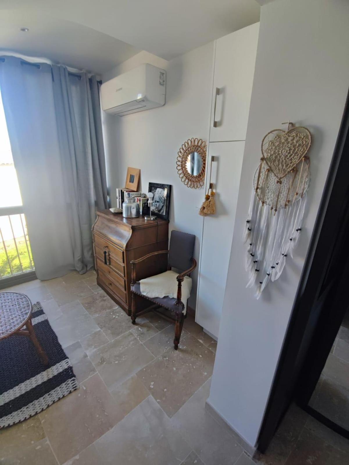 La Petite Perle Apartment Коголен Екстериор снимка